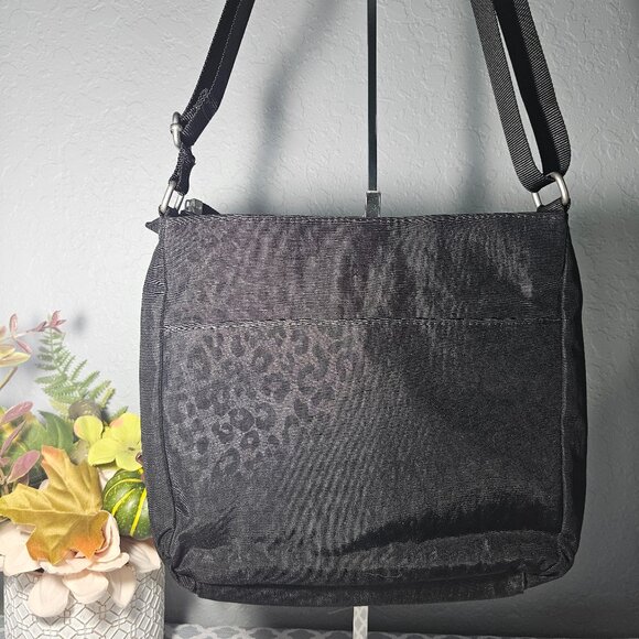 BAGGALLINI Black Leopard Print Snap It Crossbody Bag MM – NWT - Picture 8 of 14